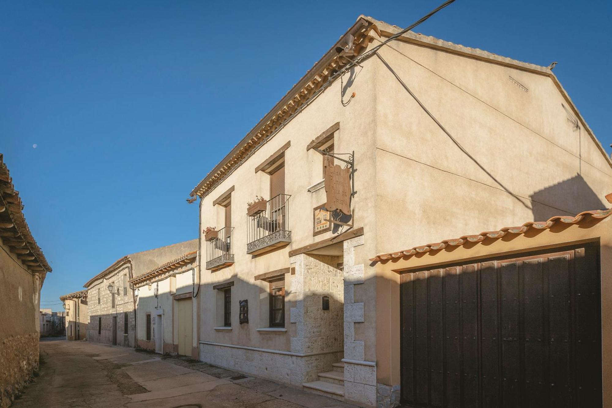 Villa De Uruena Casa De Ilustres Extérieur photo